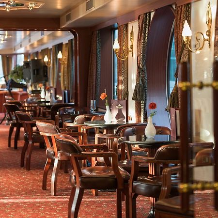 Knm Ms Switzerland I - Dusseldorf Hotel Екстериор снимка