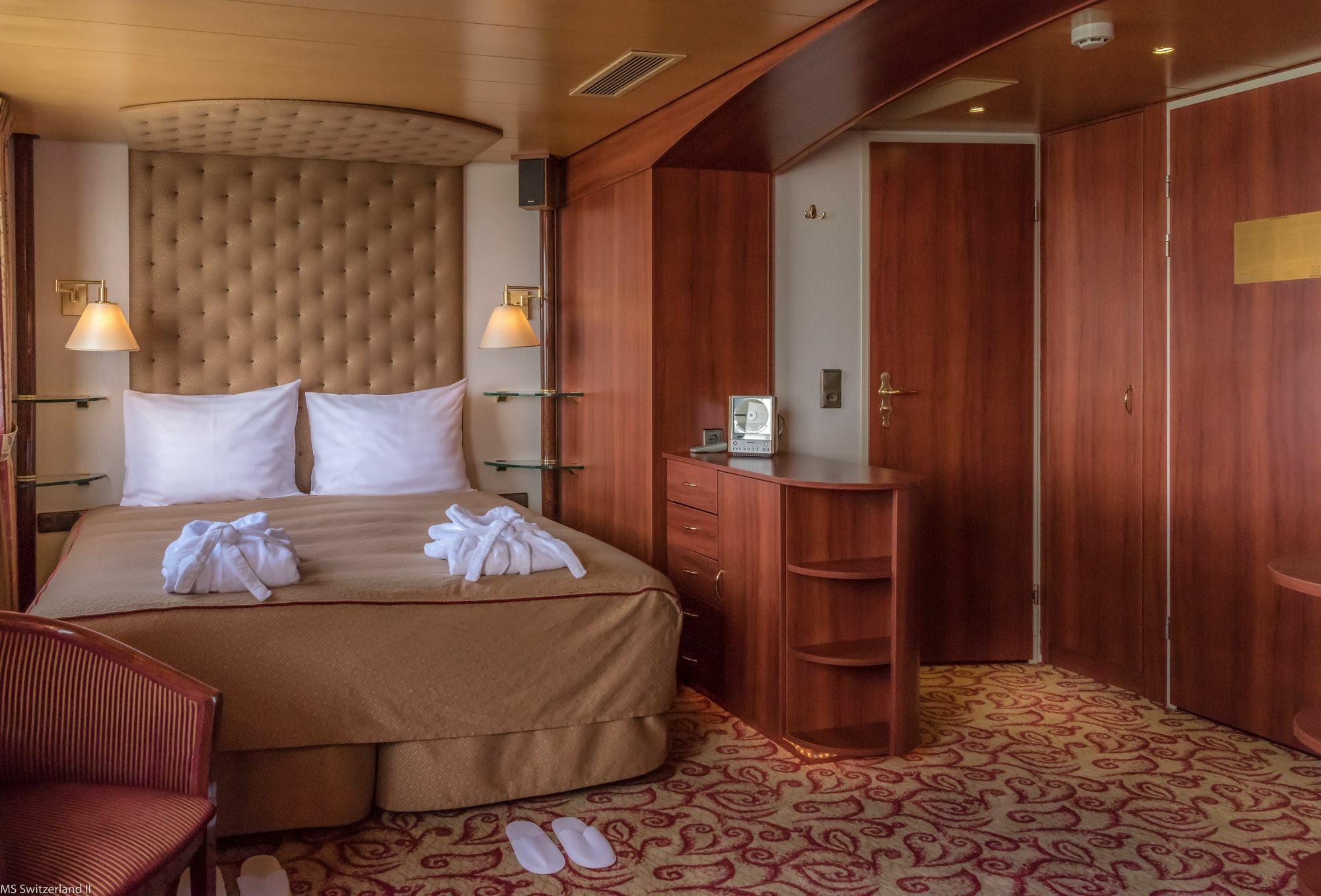 Knm Ms Switzerland I - Dusseldorf Hotel Екстериор снимка